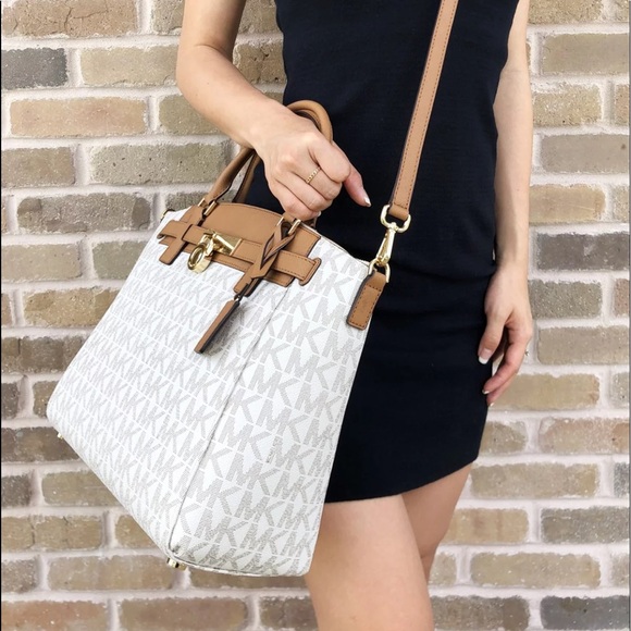 Gaby’sBags👜❤️-NWT Michael Kors Large Zip Satchel - Picture 5 of 8